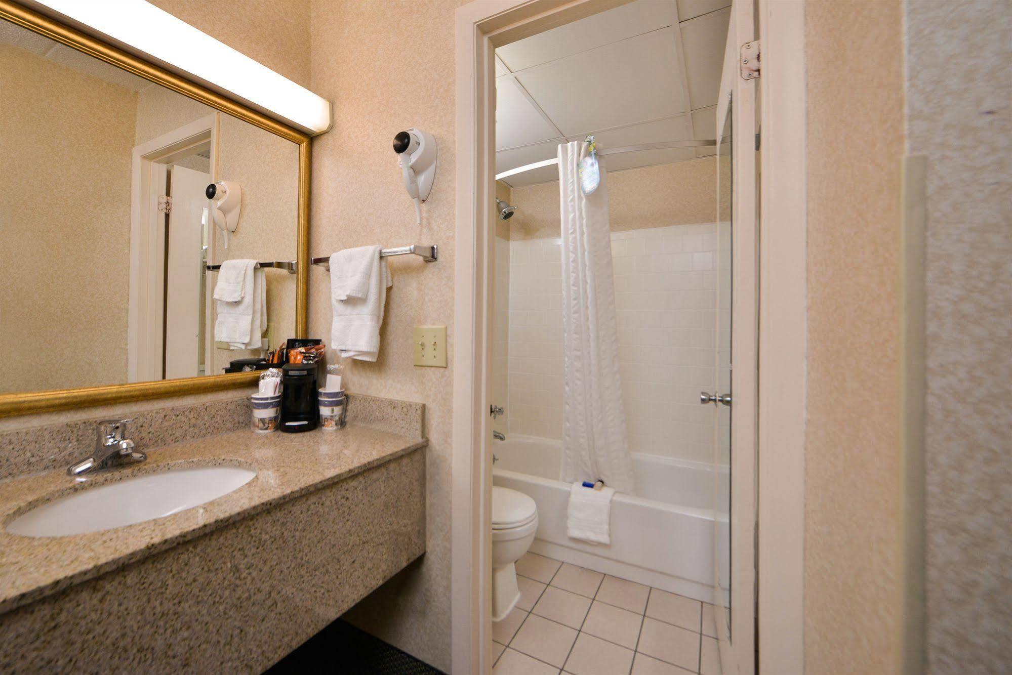 Days Inn By Wyndham Doswell \/ Kings Dominion Area Eksteriør bilde