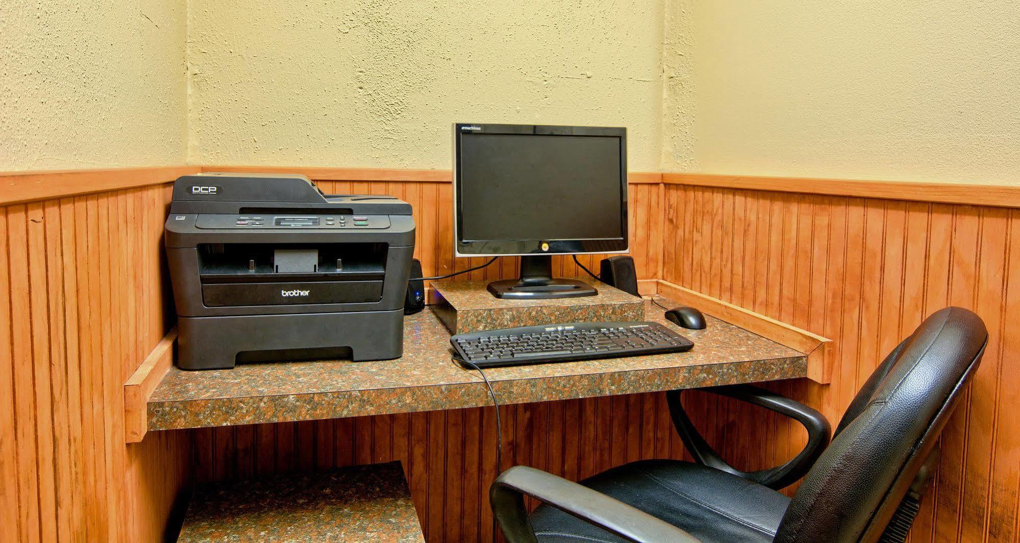 Days Inn By Wyndham Doswell \/ Kings Dominion Area Eksteriør bilde